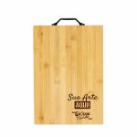 tábua de corte retangular em bambu personalizada a laser com alça lateral para churrasco e cozinha